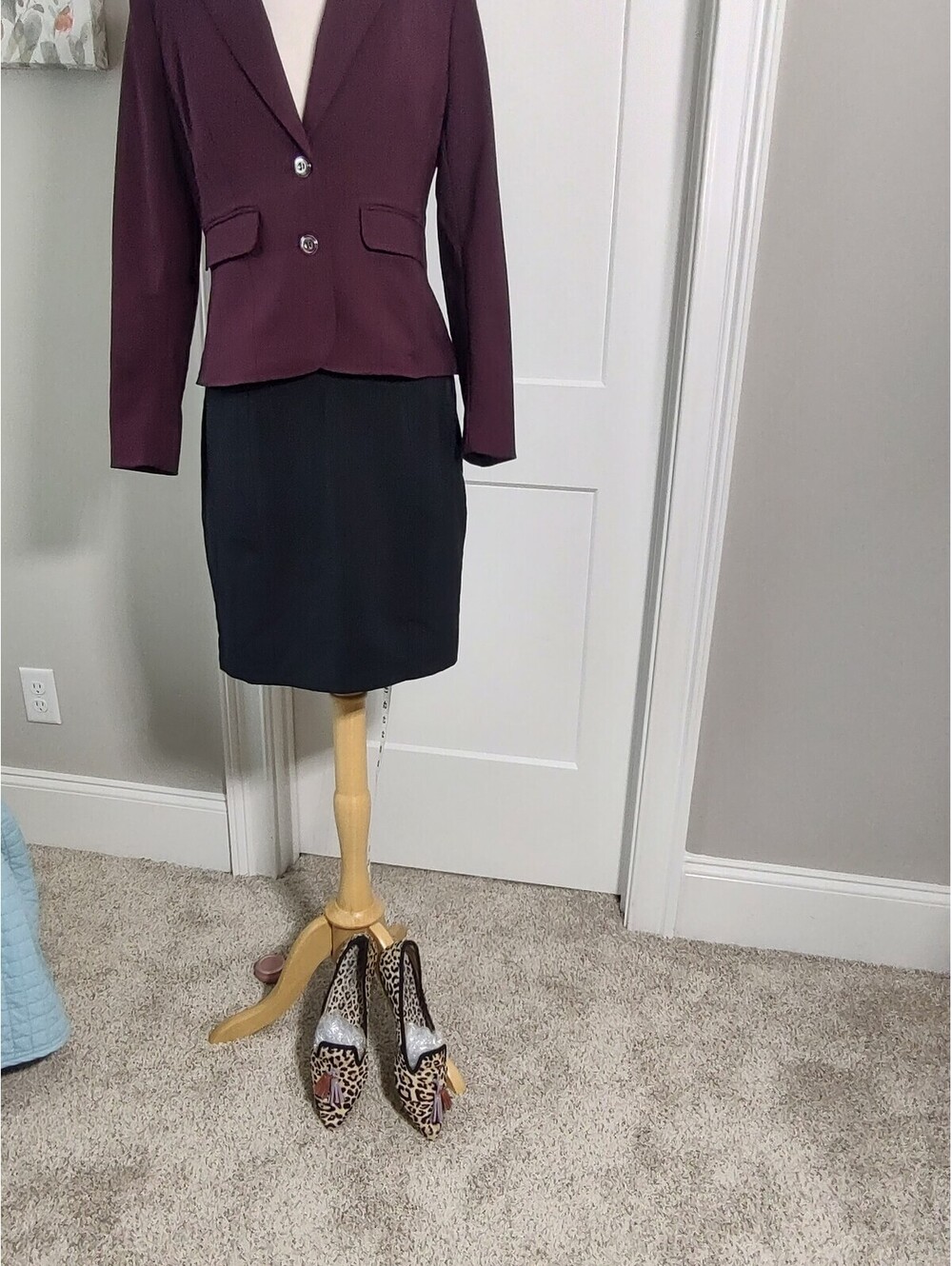 Attention Black Pencil Skirt Size 8 - Professional Office Wear, Very Good Cond.